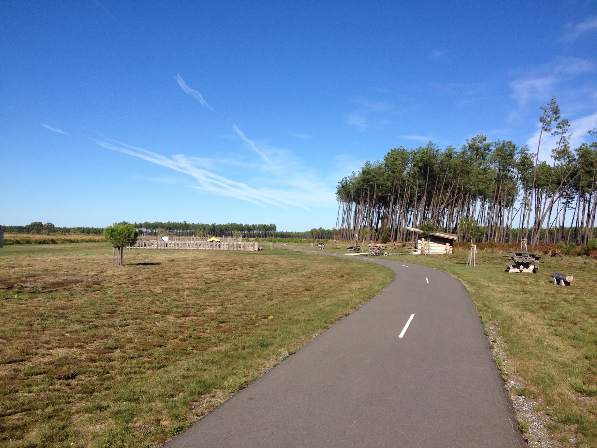 © FERNANDES Marie – LINXE – Piste cyclable Lo Camin de Hè et aire de repos (6)