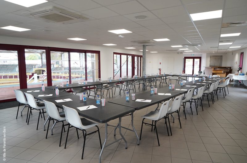 01 – grande réunion pleinière Salle des Arenes – Parentis