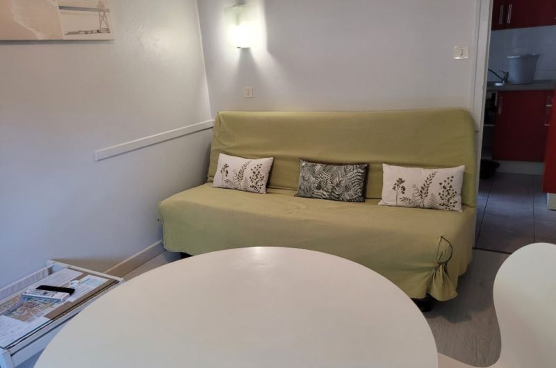 0f170b58-f6a7-479a-baef-7af84f5bd13a