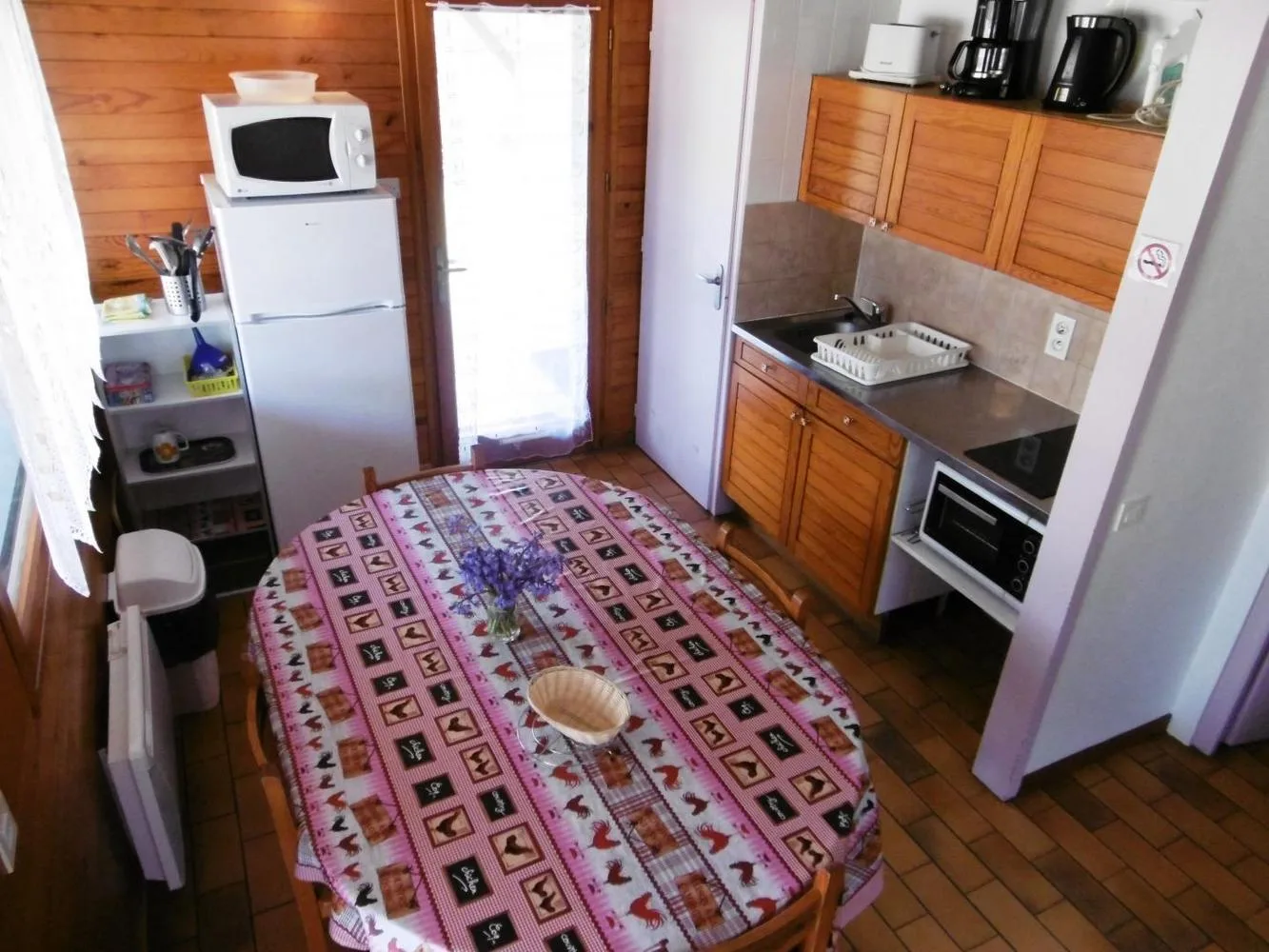 10225-3-c90d9ed094f546198c619ba26f7bc04d