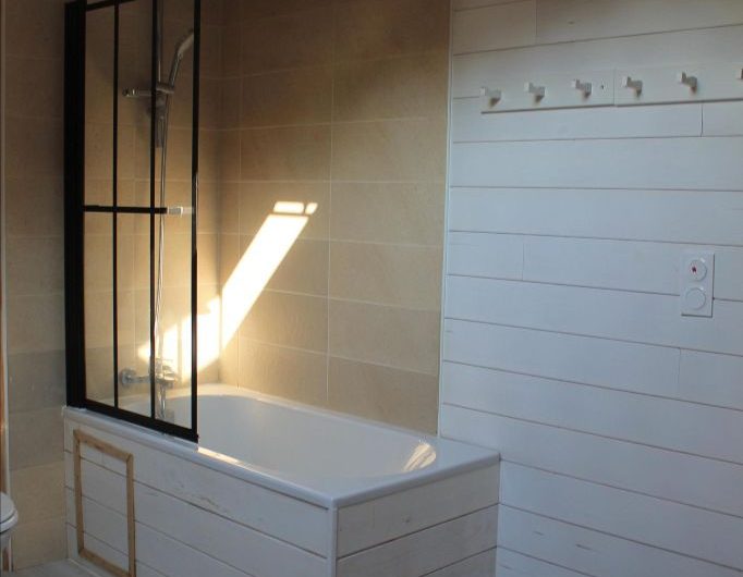 109-airial-thoumazic-azur-bnb1-HLOAQU040V50QGMO-size2048