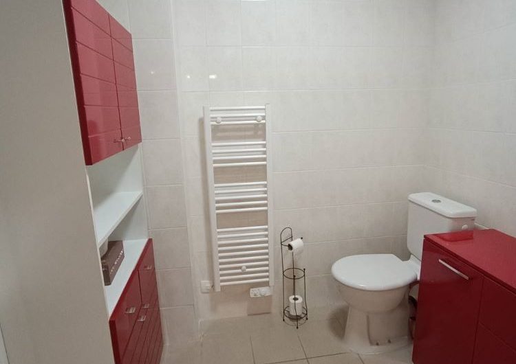 12A PONT SALLE DE BAIN WC