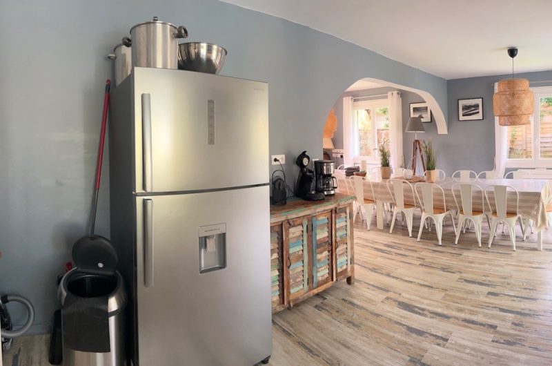 13. cuisine frigo gris pano Top