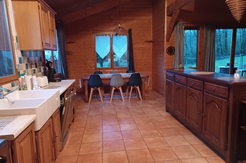 2023_EYR_Chalet en haut de la colline002©Mme Laborde