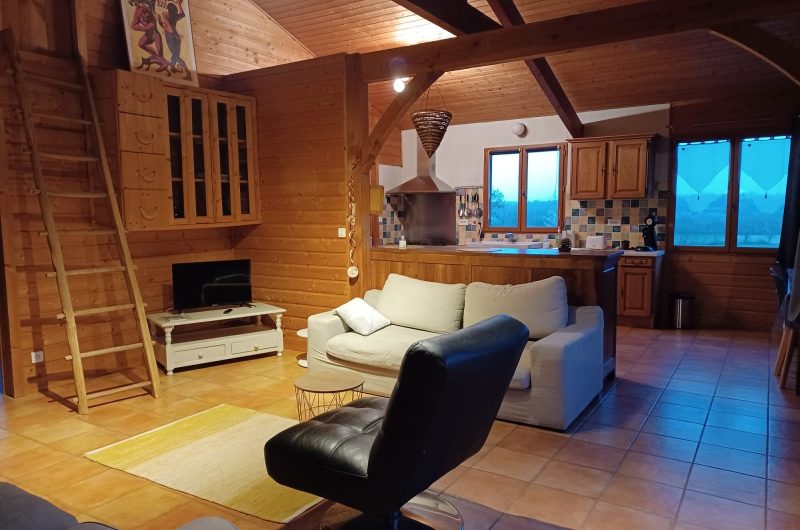 2023_EYR_Chalet en haut de la colline006©Mme Laborde