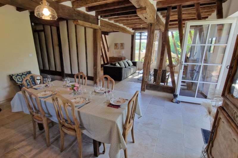 2024 – LABA – Gîte de Peyrucolle – Salon – ©Clévacances – Gîte de Peyrucolle (1)