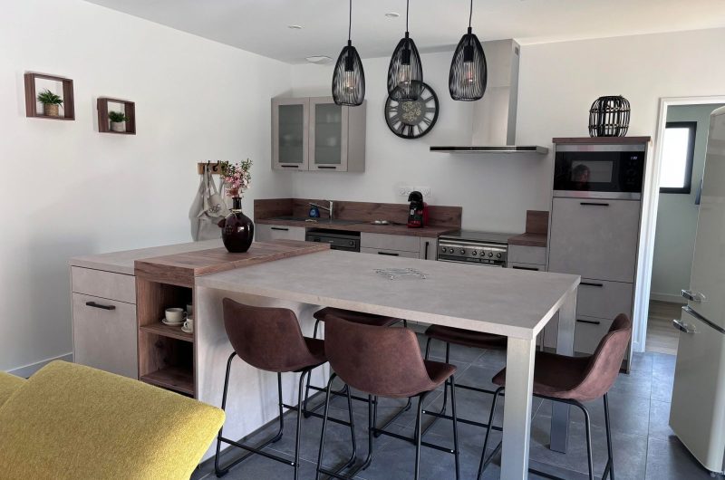 2024 – ROQU – Gîte de l’Estampon – Salon & Cuisine – ©OT Landes d’Armagnac – LT (1)