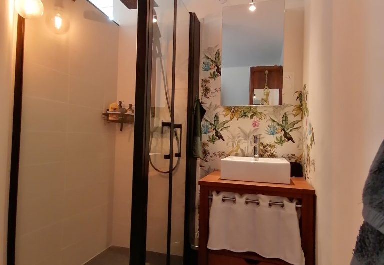 2025 – CACH – Un refuge à Cachen – Chambre 2 – ©Virginie BARBEAU (2)