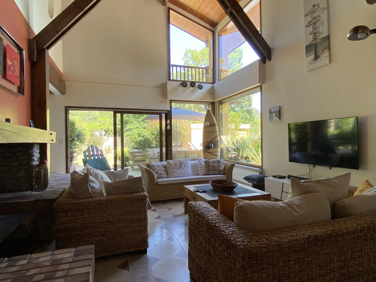 2C9353F5-F19D-491A-B6BD-EB47CD6AEB7C