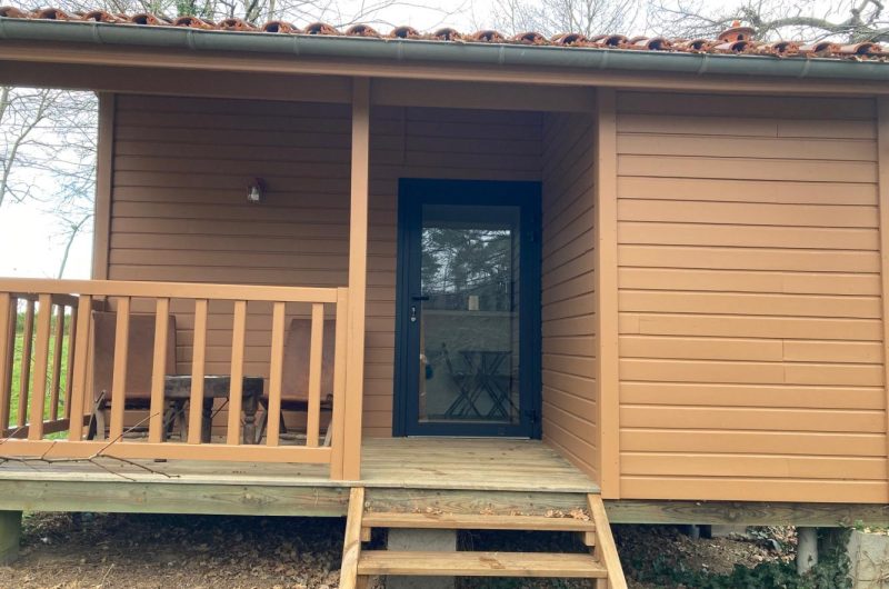 805260-copyrighter-1