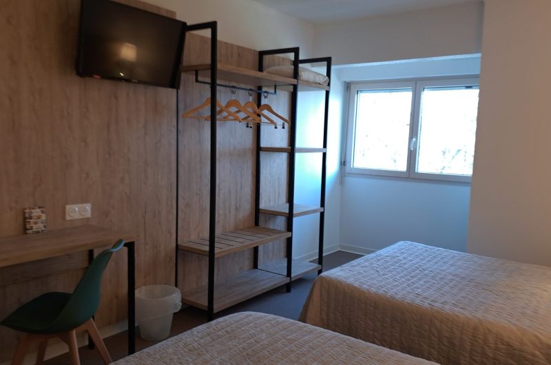 817381-abor-hotel-chambre-2024