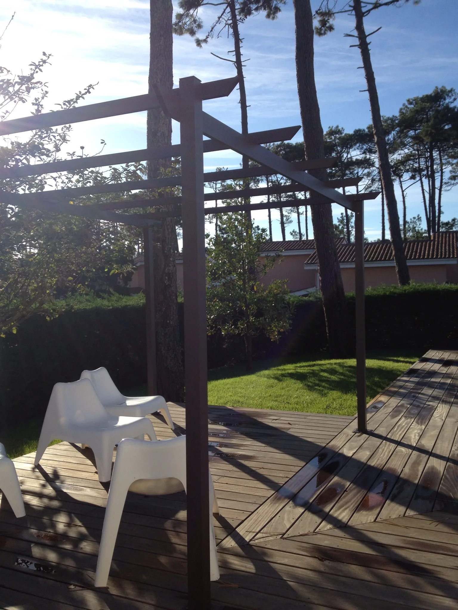 818—Pergola-ombre-et-Lumiere