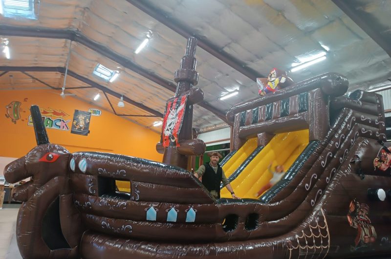 850363-1-captain-kids