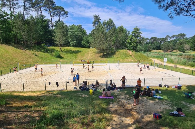 856465-beach-volley-3