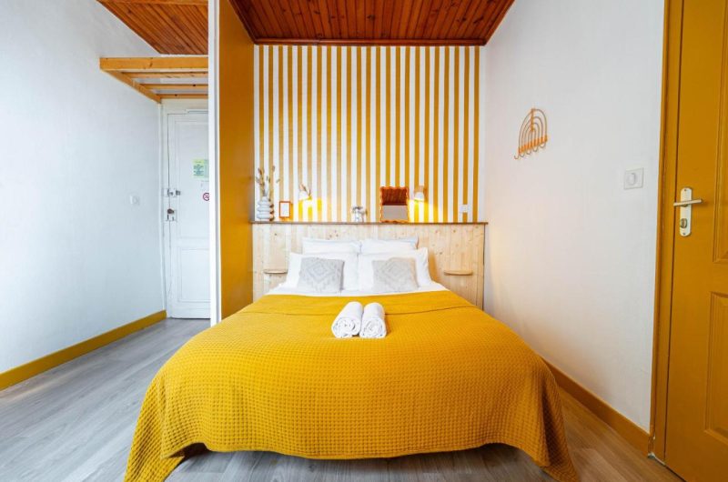 Au Bon Laqndais chambre jaune