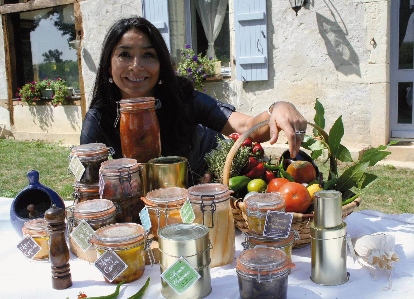 CASTETS—L-Armoire-a-conserves–2–3