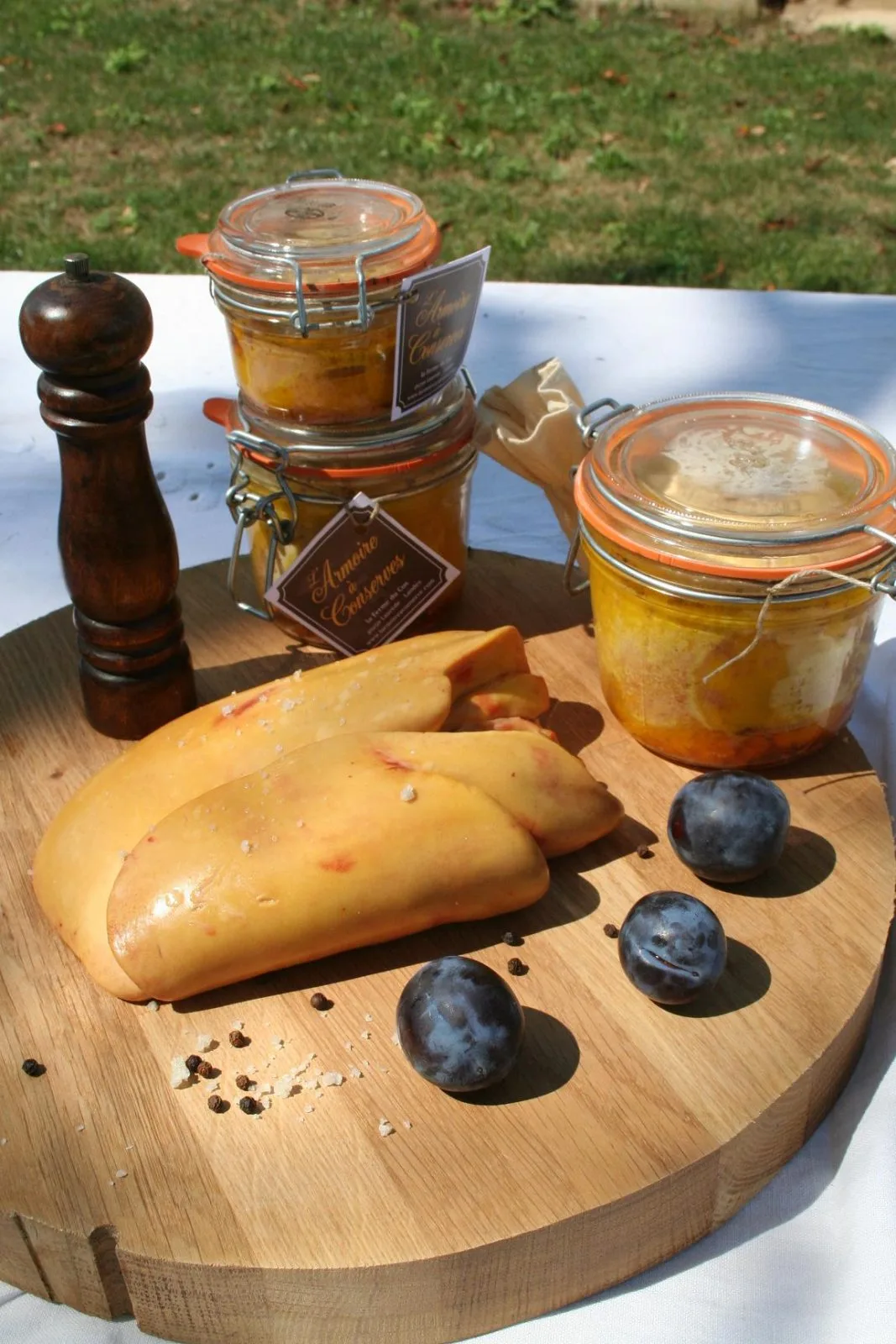 CASTETS—L-Armoire-a-conserves–3–2