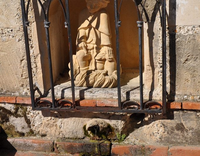 FONTAINE-ST-ROCH-SAUBION