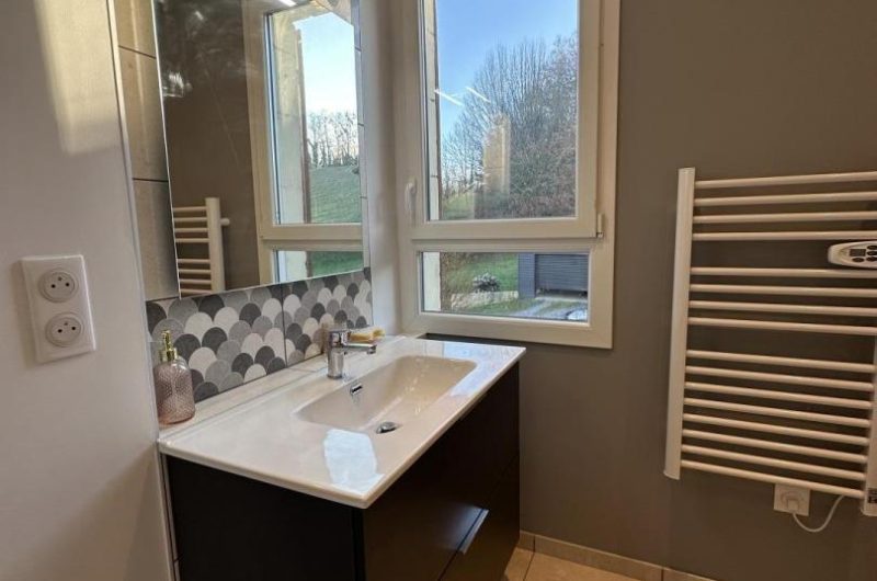 Gîte du Muth Chambre étage salle de bains de la chambre 3 pax ©GDF