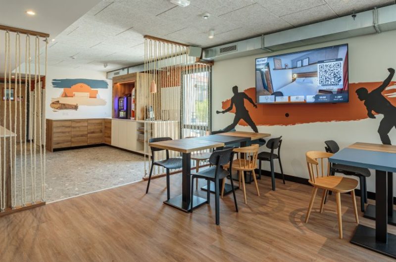 Kyriad_StPaulLesDax_22_petit déjeuner