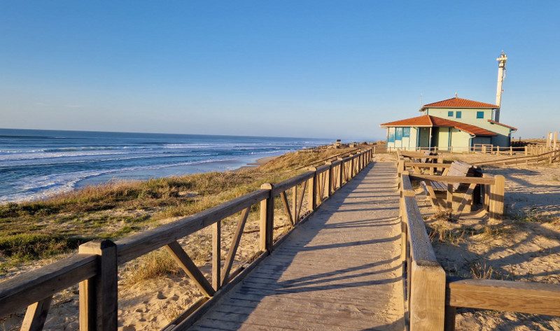 LIT-CampingCap_Plage_Cap_poste_secours