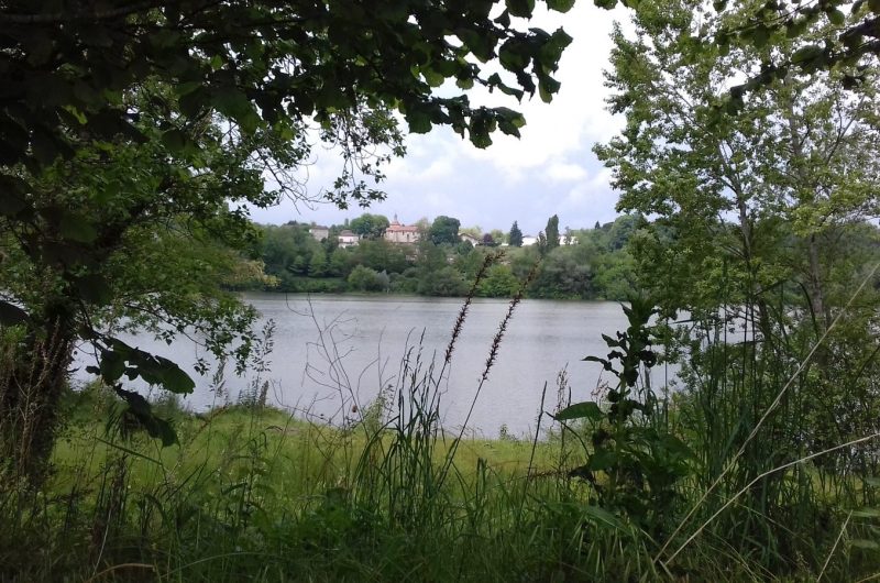 Balade vélo à la découverte des lacs des Glés et de Lahontan