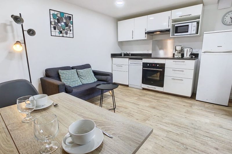 Noeba1locS-Coin repas