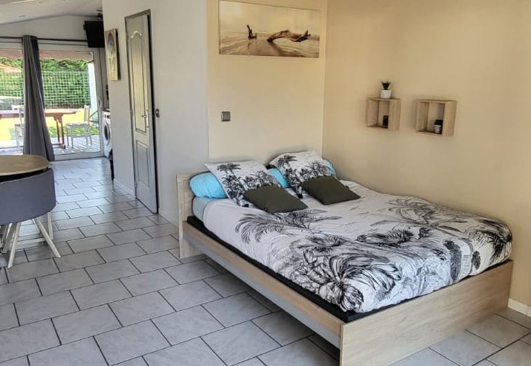 STJU-CADINE Priscilla_Int1