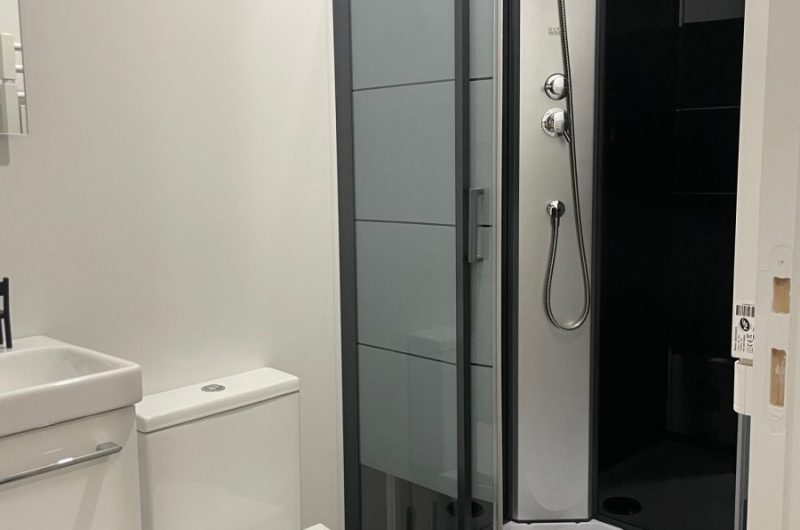 Salle de bains wc à l’Oustalet 1 ©OTC