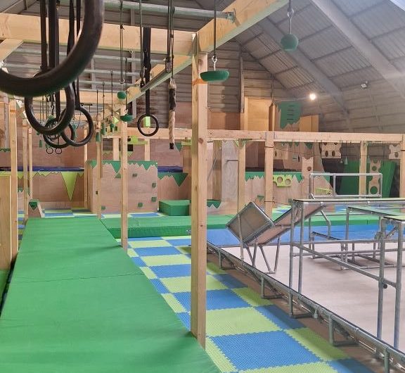 UrbanCorp Salle 2 OtiLAS25