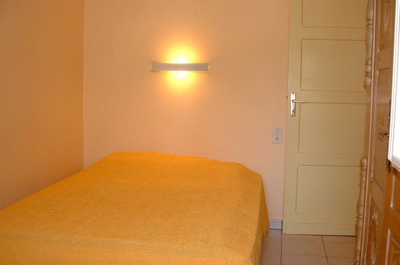 Zuk lac 6 chambre