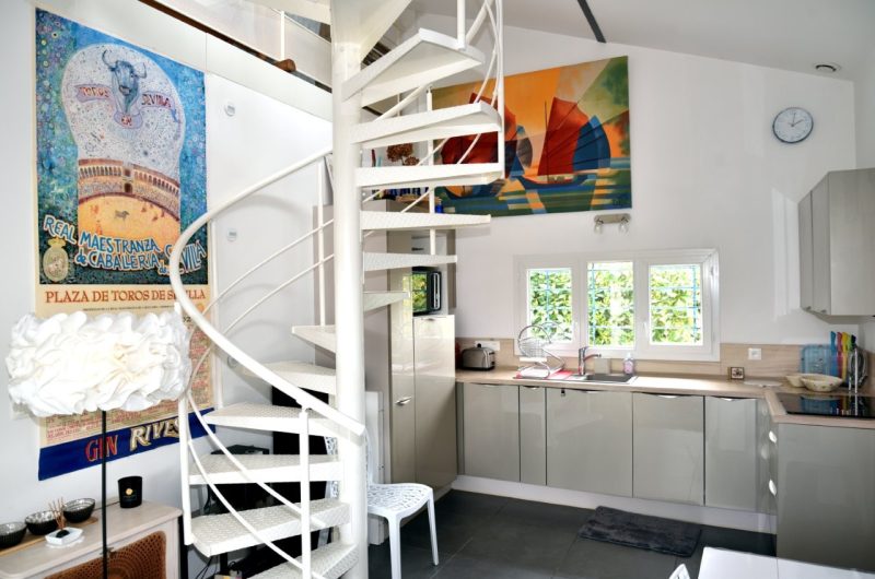 cuisine et escalier mezzanine 4